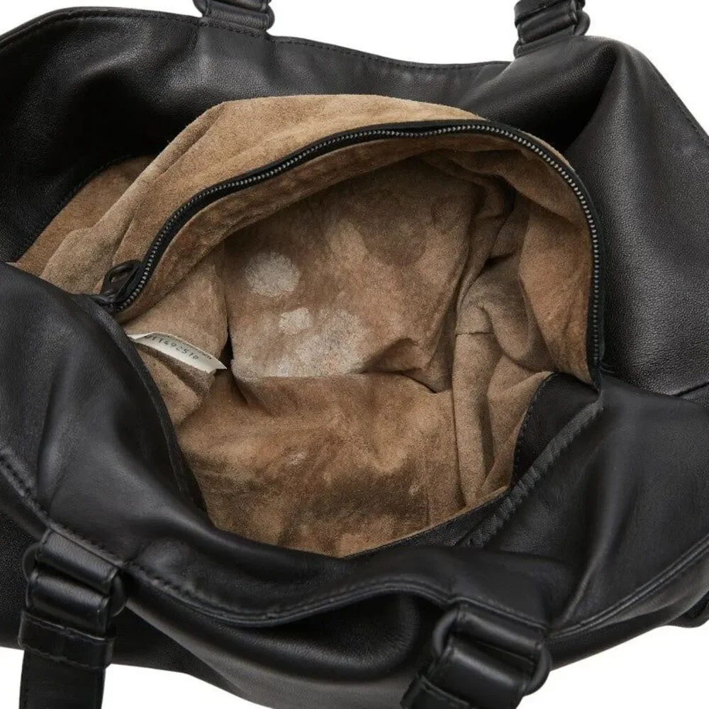 Bottega Veneta delivery duty